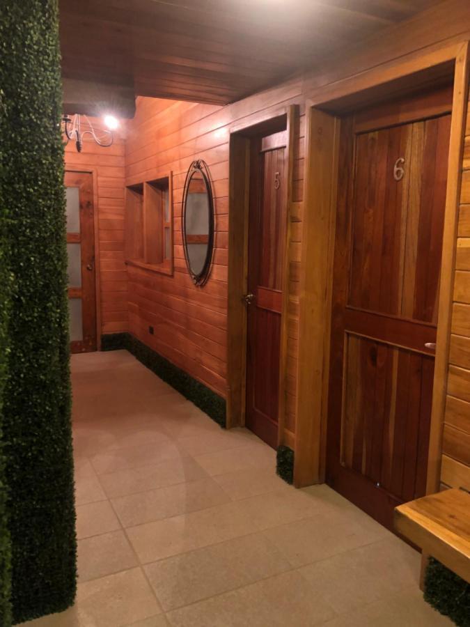Casa Aura: Beachfront Premium Hostel Tamarindo Exterior photo
